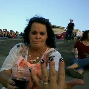 Meet your Posher, Debbie